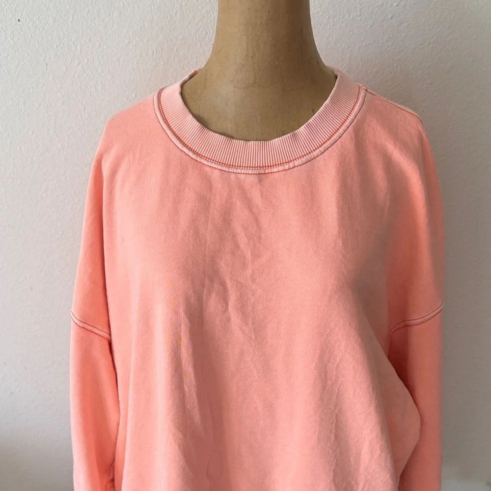 Free People Movement sz M oversized salmon pink sweatshirt great pre owned cond